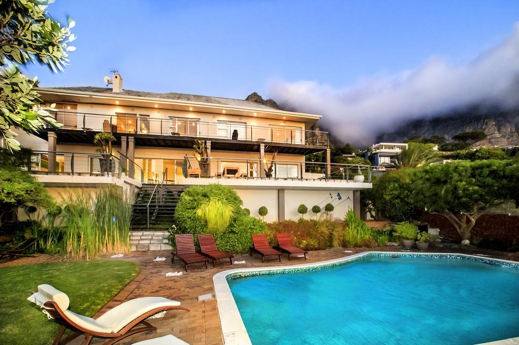 Atholl House Hotel Camps Bay Exterior photo